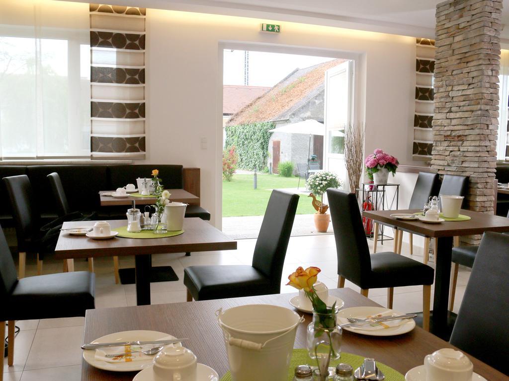 Pension Joseph Haydn โพเดอร์สดอร์ฟ อัม ซี ห้อง รูปภาพ